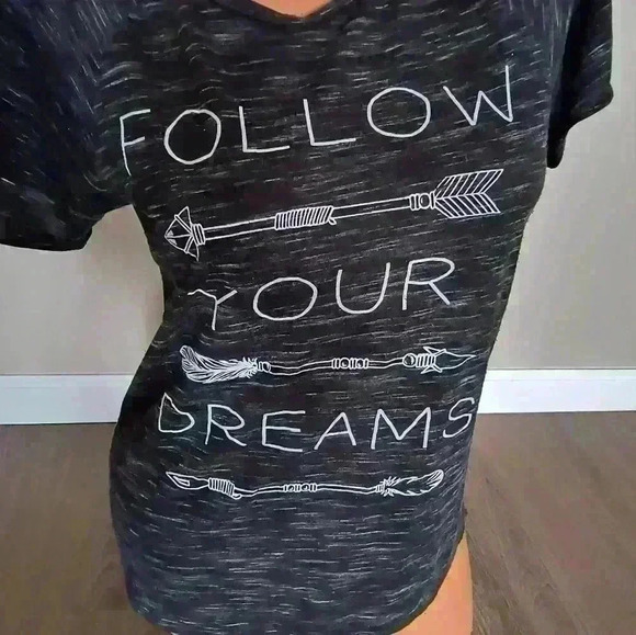 Follow Your Dreams Women's Gray Hi Low Marled SS Tee Shirt Size Small - Picture 7 of 7